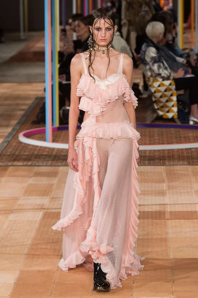 Look 2